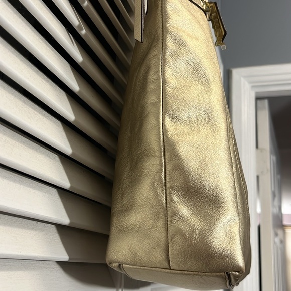 Coach Laura Signature Poppy, Leather Tote with tags - Picture 8 of 10